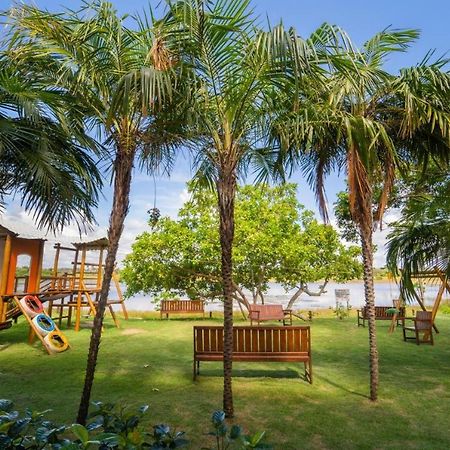 Apto Guarajuba Praia Condominio Porto Smeralda-100 Metros Da Praia 외부 사진
